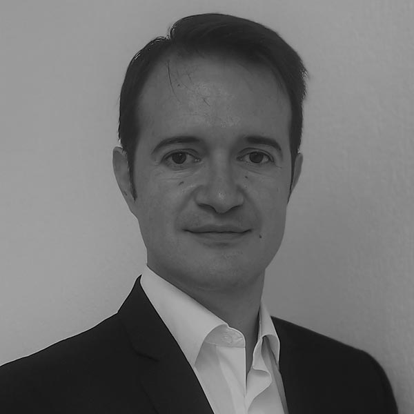 Esteban Fern&aacute;ndez</p>
<p>